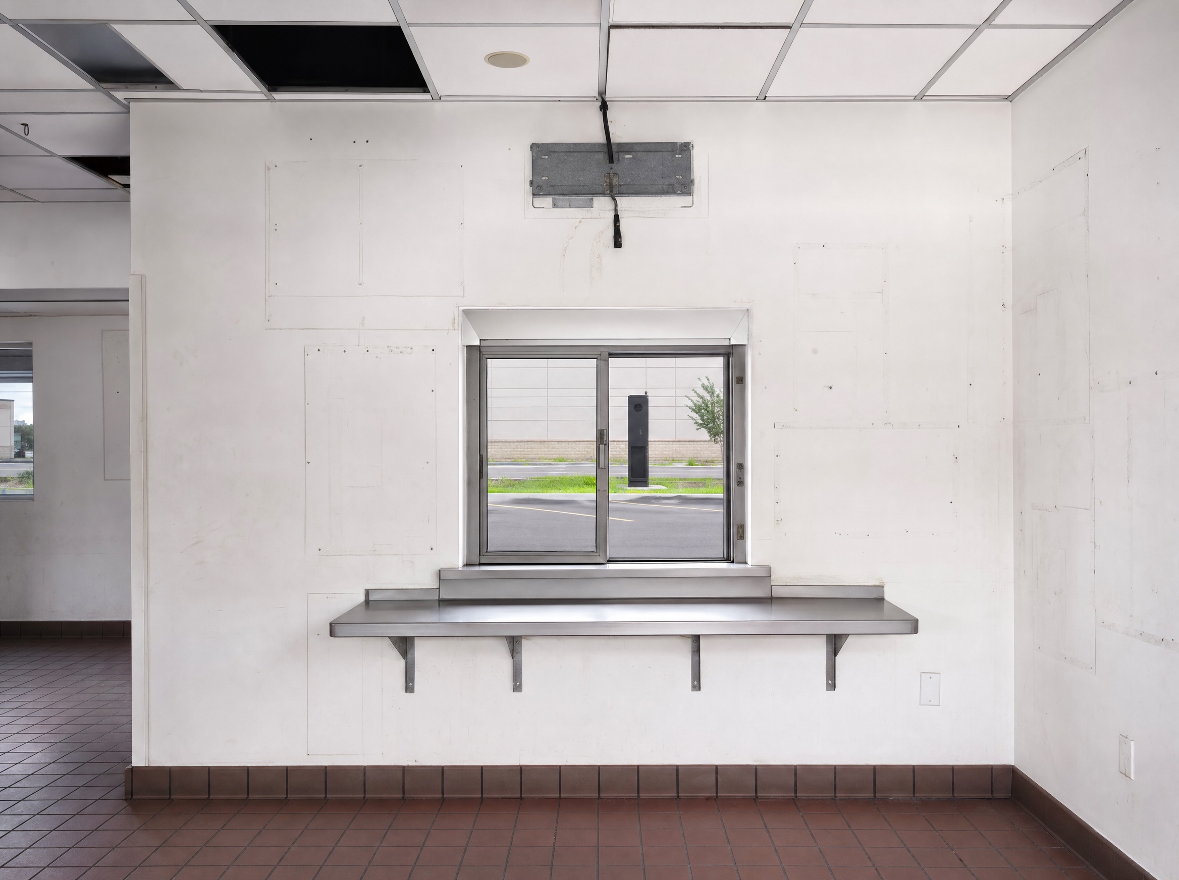 Quick-service restaurant with drive-thru at 8802 FM 1103, Cibolo